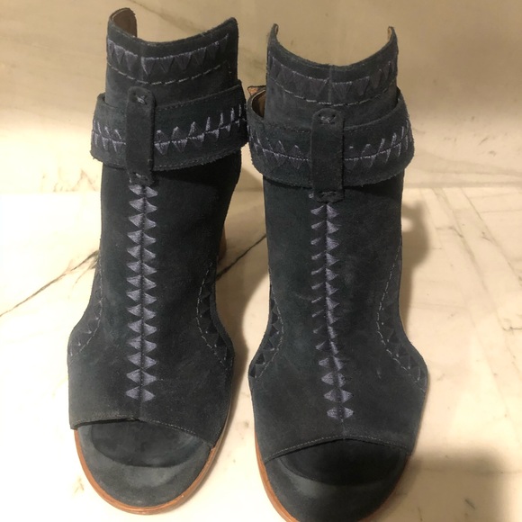 💙Anthropologie Blue Suede Bootie - Picture 5 of 6